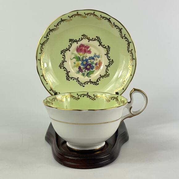 Aynsley England Bone China Teacup Saucer Set Green Gold Floral Pattern 7905 - Picture 1 of 15